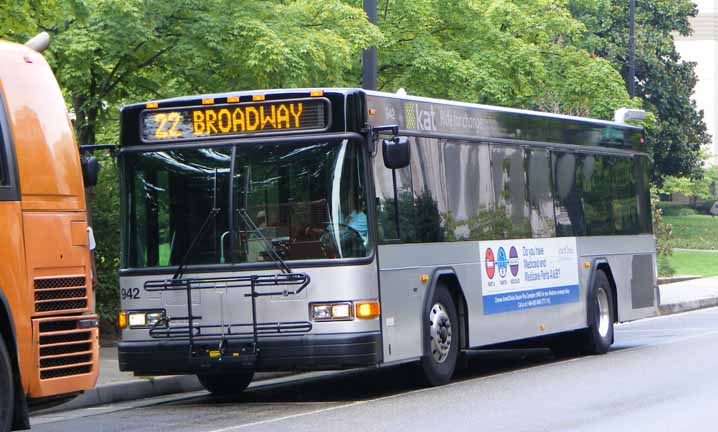 Knoxville Area Transit Gillig Advantage 942